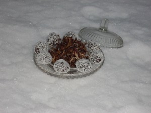 Winternachtskonfekt mit Isländischem Moos und Schneegefunkel